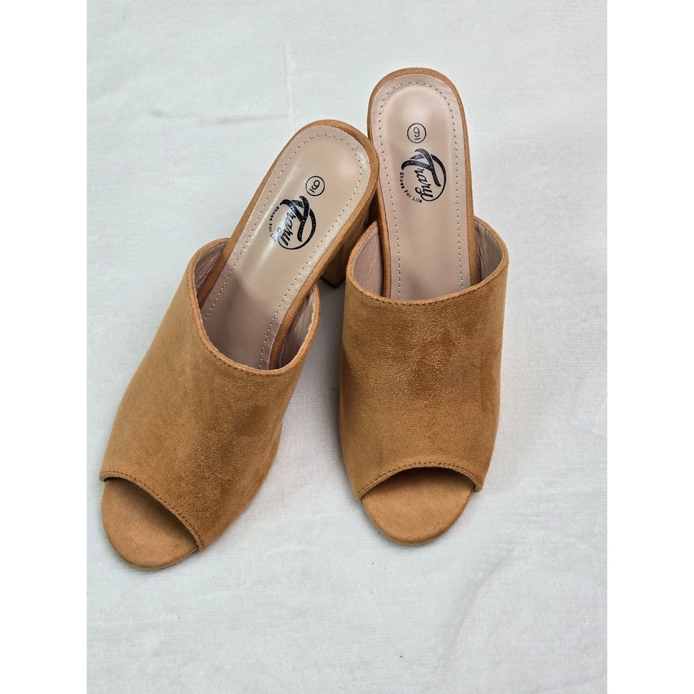 Trary Womens Tan Faux Suede Block Heel Open Toe Mules Sandals Size 9